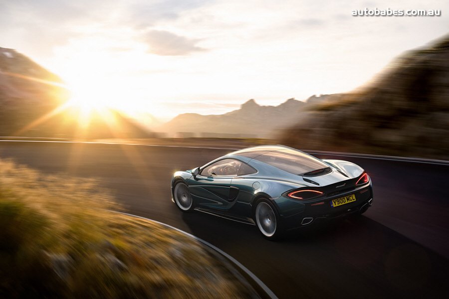 McLaren-570GT-Coupe