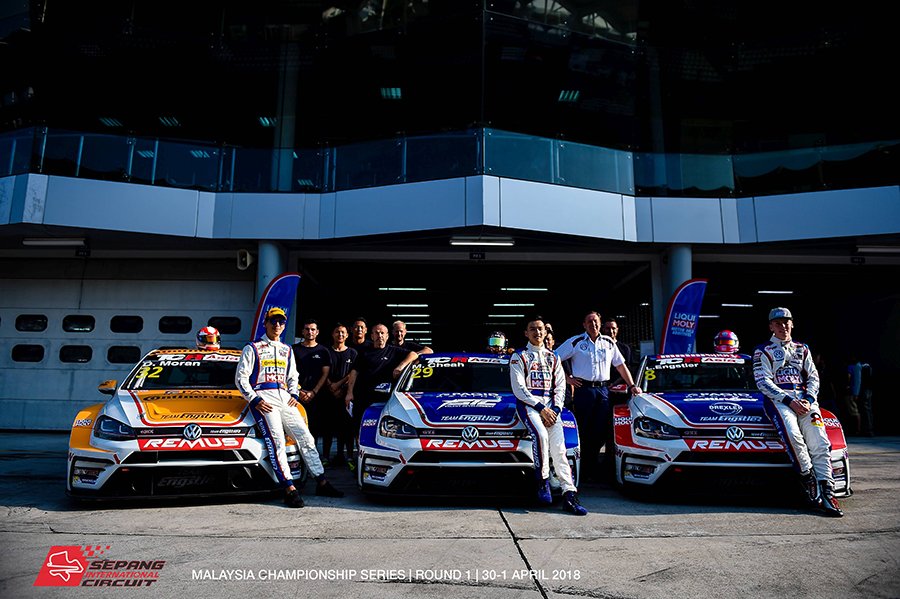 Liqui Moly Team Engstler Front Row For Tcr Asia Season Opener Autobabes Com Au I Magazine